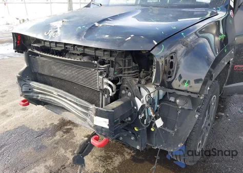 2017 Jeep Renegade Trailhawk 4X4 из США, поврежденный, VIN ZACCJBCB8HPF17992